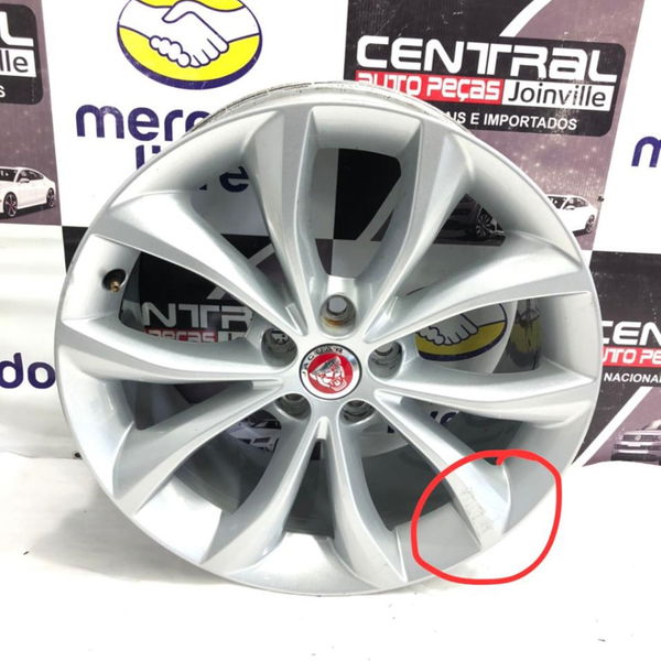 Jogo De Rodas Jaguar Xf R18 Detalhe