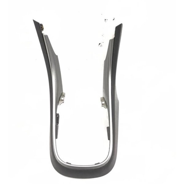 Moldura Abamento Câmbio Gm Tracker 2015 Usado P/no 95181910