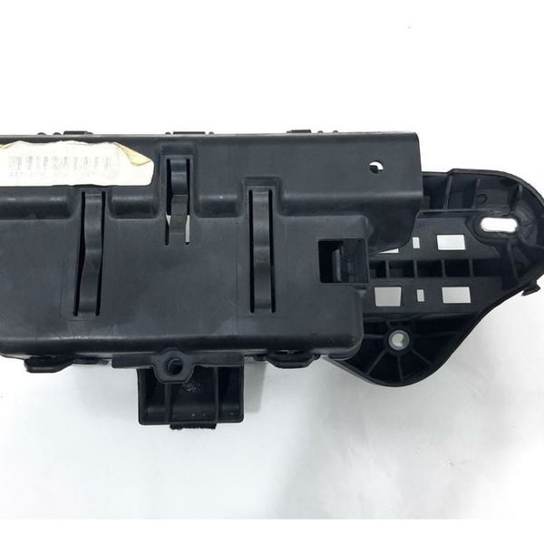 Caixa Bateria Auxiliar Mercedes A200 2014 A2465450440