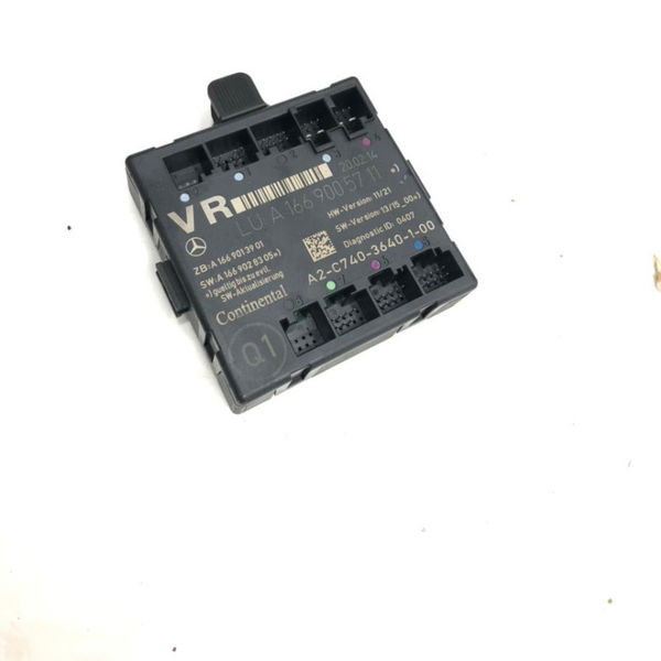Módulo Da Porta Dianteira Direita Mercedes A200 2014 