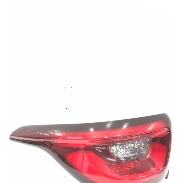 Lanterna Lateral Esquerda Fiat Toro 2017 Detalhe Esquerdo