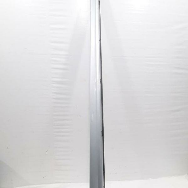 Spoiler Friso Direito A1 Sportback Tsfi 2013 8x0854536rh