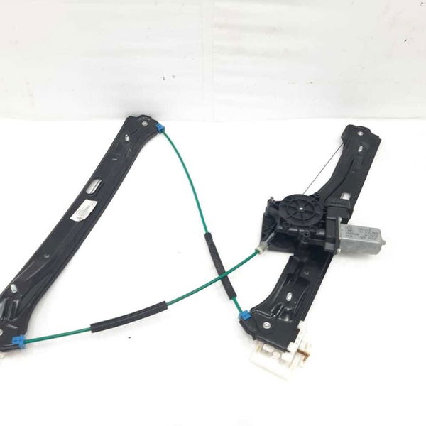 Máquina Vidro Dianteira Direita Bmw 120i 2016 13262410