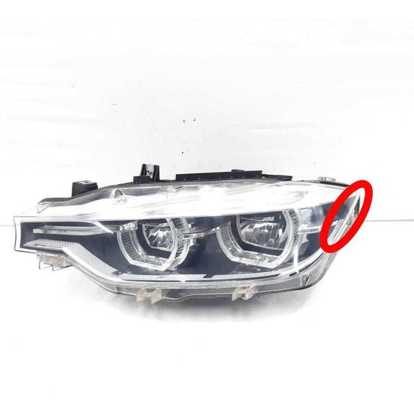 Farol Led Lado Esquerdo Bmw 320i 2016 Detalhe 