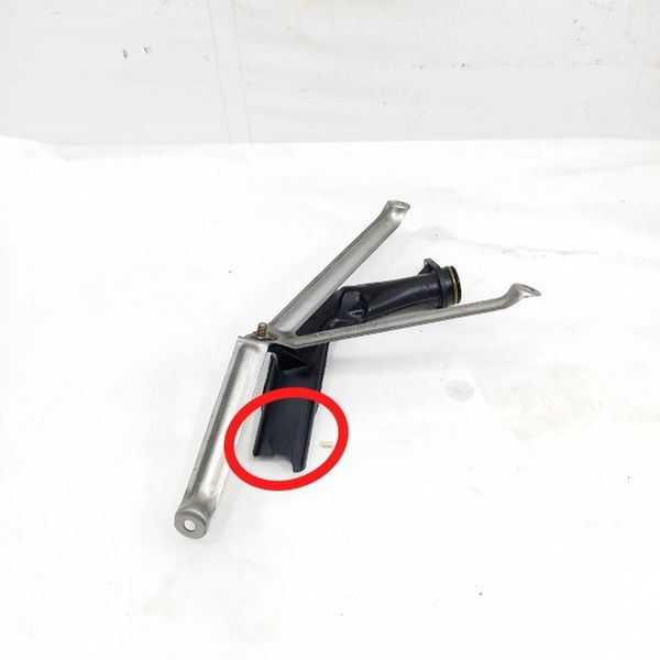 Suporte Defletor Carter Mercedes C180 2016 A2741810095 Detal