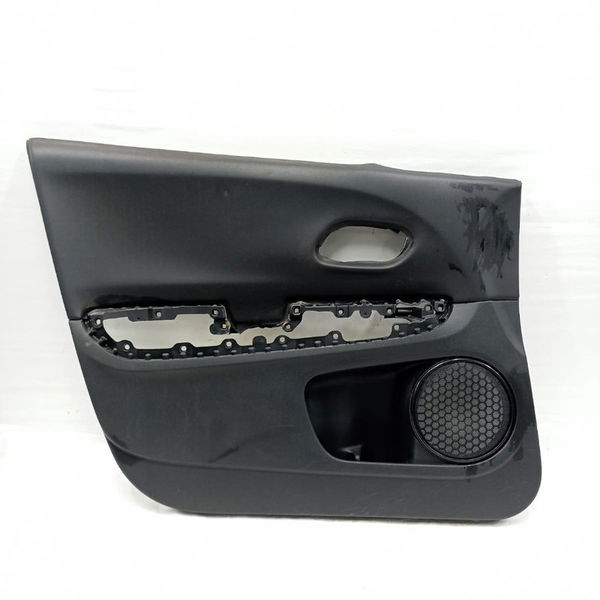 Forro Porta Dianteira Esquerda Honda Hrv 2017 Detalhe 83550