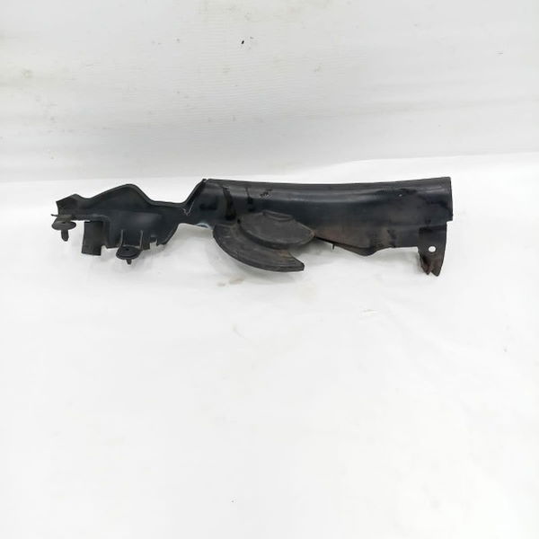 Vedação Capo Dianteira Esquerda Bmw 320 2015 7255803    