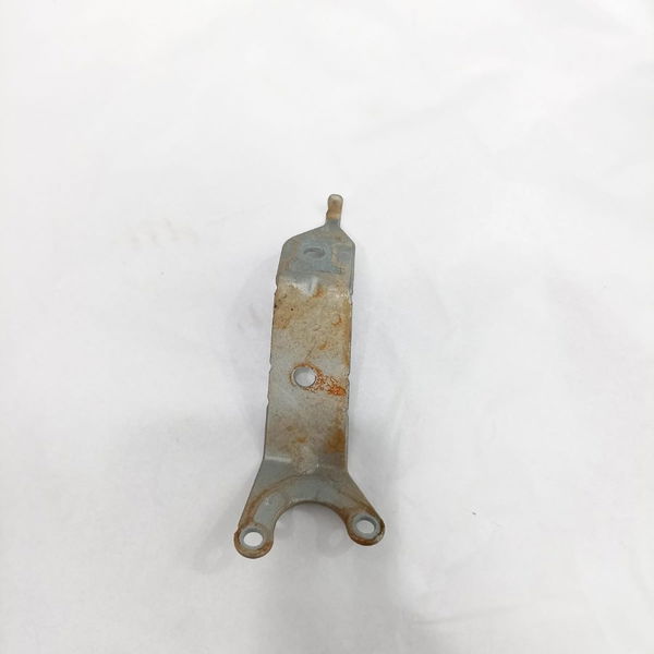 Suporte Sensor Suspensão Traseiro Esquerdo Bmw 320i 2015