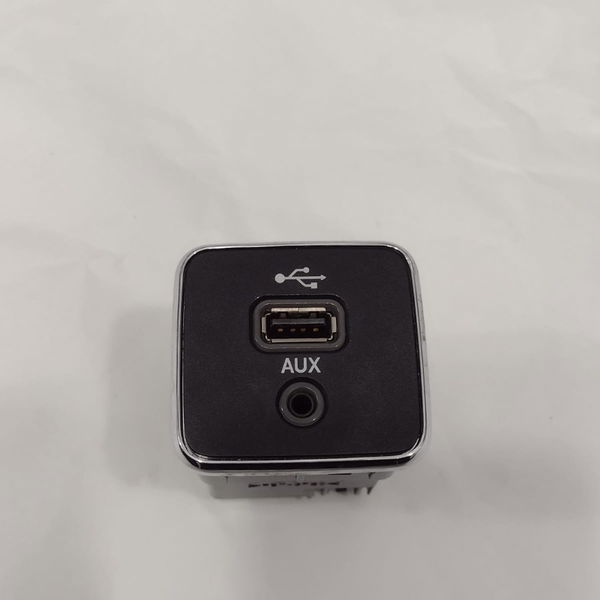 Entrada Usb/aux Fiat Toro 2017 53223009