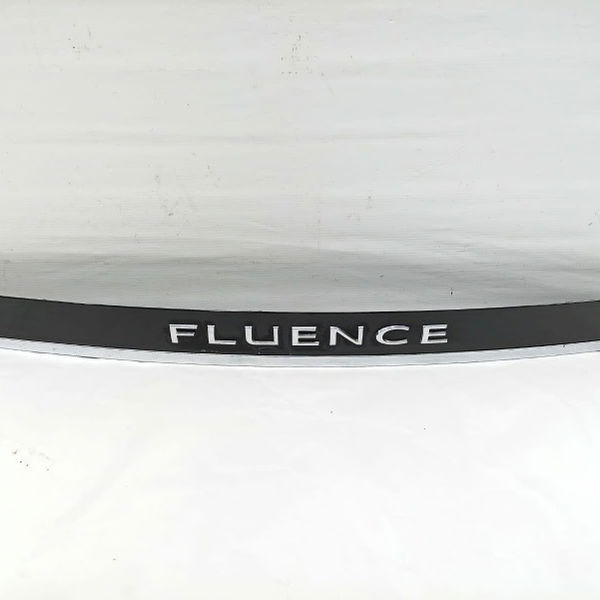 Aplique Friso Tampa Traseira Renault Fluence 2014         