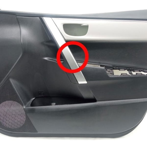 Forro Porta Dianteira Direita Corolla 2016 Cbf3 Detalhe 