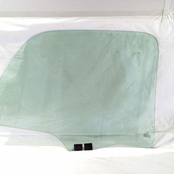 Vidro Porta Traseira Esquerda Picasso Xsara 2011 Usado