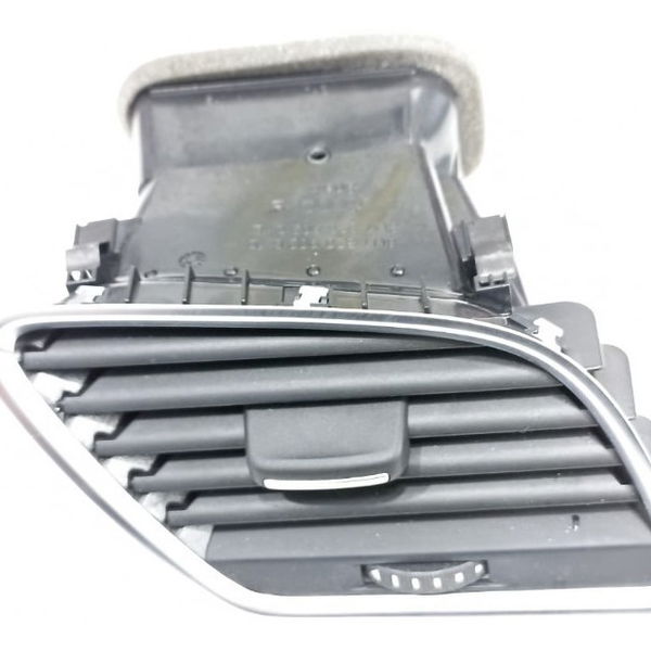 Difusor Ar Painel Direito Audi Q3 2016 8u1820902