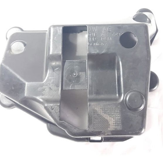 Capa Protetor Separador Óleo Audi Q3 2016 04e103729