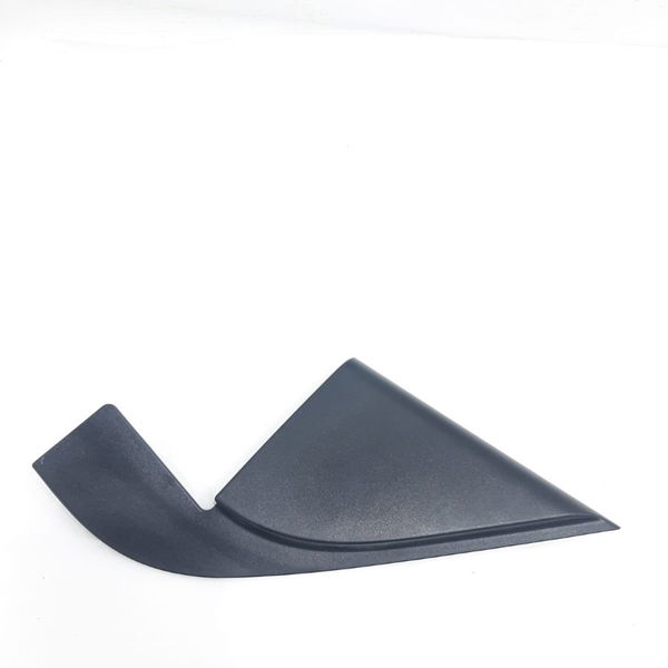 Moldura Interna Retrovisor Dianteira Esquerda Kicks 2019