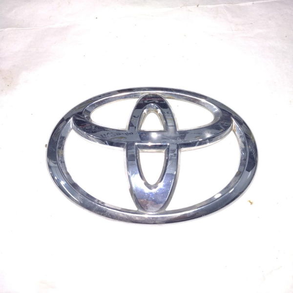 Emblema Tampa Traseira Toyota Corolla 2016