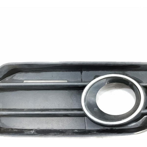 Moldura Milha Direito Audi A1 Sportback 2015 8x0807682a