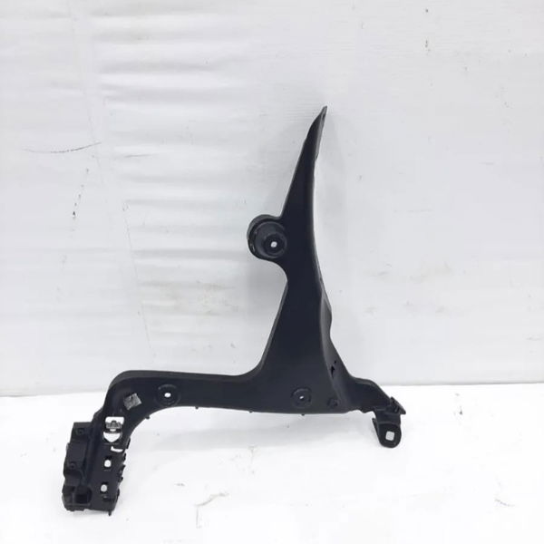 Guia Direito Parachoque Audi A3 Sportback 2008 2009