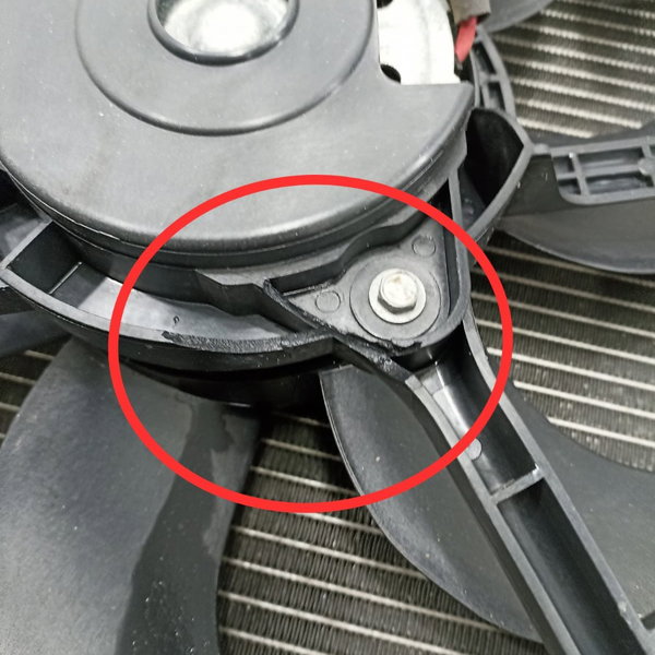 Conjunto Kit Radiador Discovery Sport Diesel 2016 Detalhe