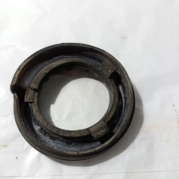 Batente Mola Traseira Esquerda Ford Focus 2014