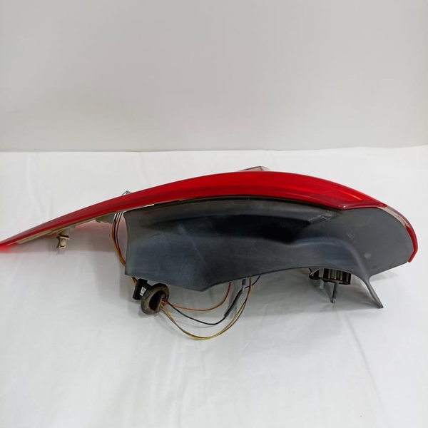 Lanterna Traseira Direita Ford Focus 2014 Detalhe Sedan Direito