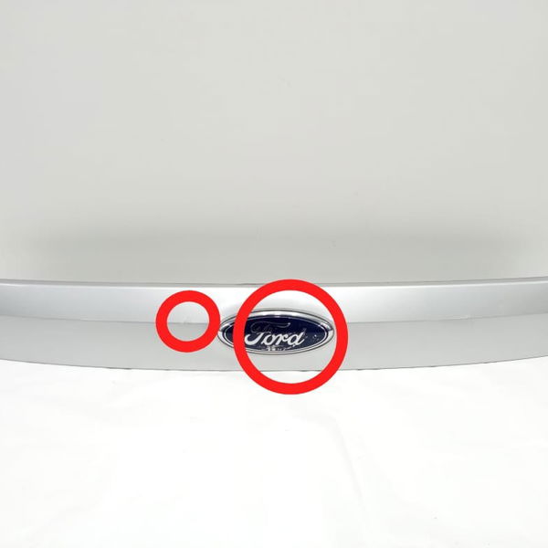 Aplique Tampa Traseira Ford Edge 2010 Detalhe