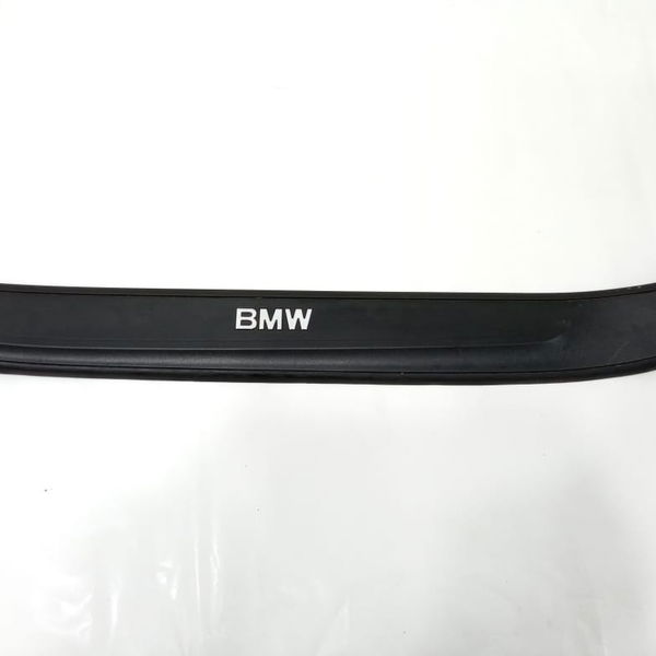 Soleira Porta Dianteira Esquerda Bmw X1 2013