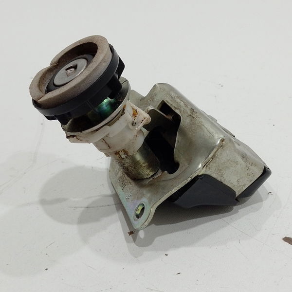 Cilindro Fechadura Da Tampa Traseira Fiat Uno 1.0 2021