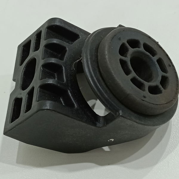 Suporte Coxim Do Radiador Onix Ltz 1.0 Turbo 2020