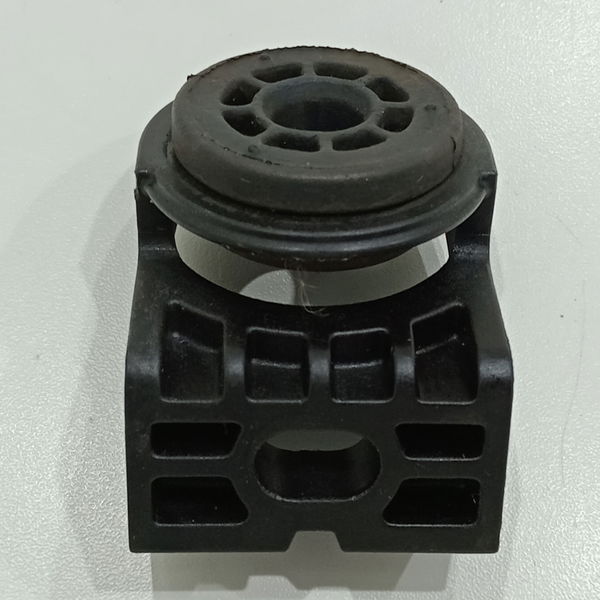 Suporte Coxim Do Radiador Onix Ltz 1.0 Turbo 2020