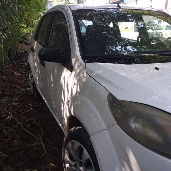 Sucata Ford Fiesta 2011 Para Retirada De Peças