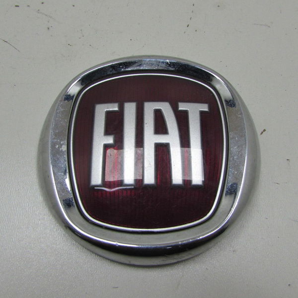 Emblema Da Tampa Traseira Fiat Strada Uno Siena