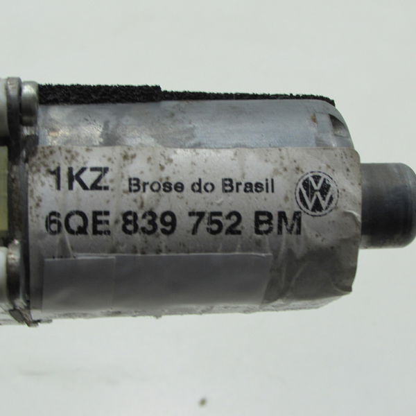 Motor Do Vidro Dianteiro Traseiro Direito Vw Polo Sedan 2007