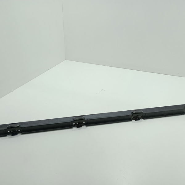 Guia Spoiler Porta Direita Mercedes C180 1.6 Coupe 2013