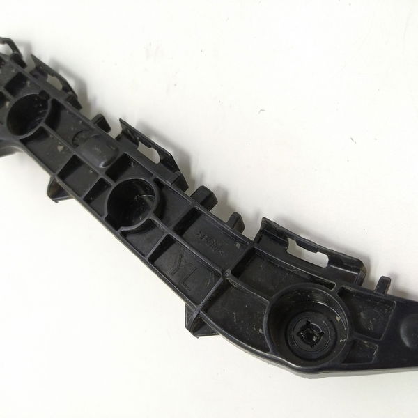 Suporte Parachoque Tras. Esquerdo Yaris 1.5 2020 27034001