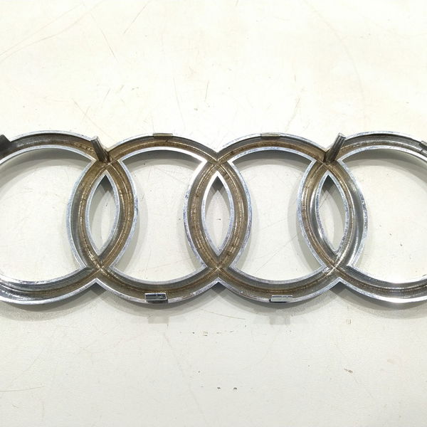 Emblema Parachoque Dianteiro C/deta. Audi Q5 2016- 31779001