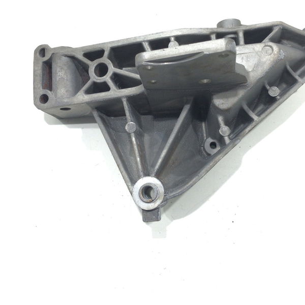 Suporte Do Alternador Fiat Strada 1.4 2020