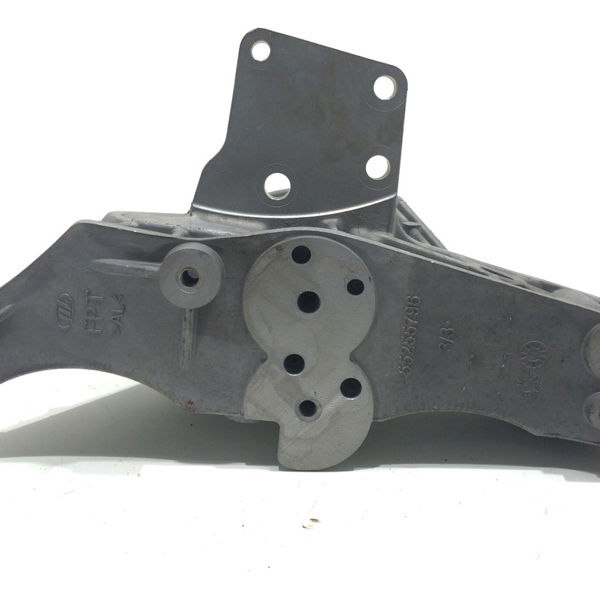 Suporte Do Alternador Fiat Strada 1.4 2020