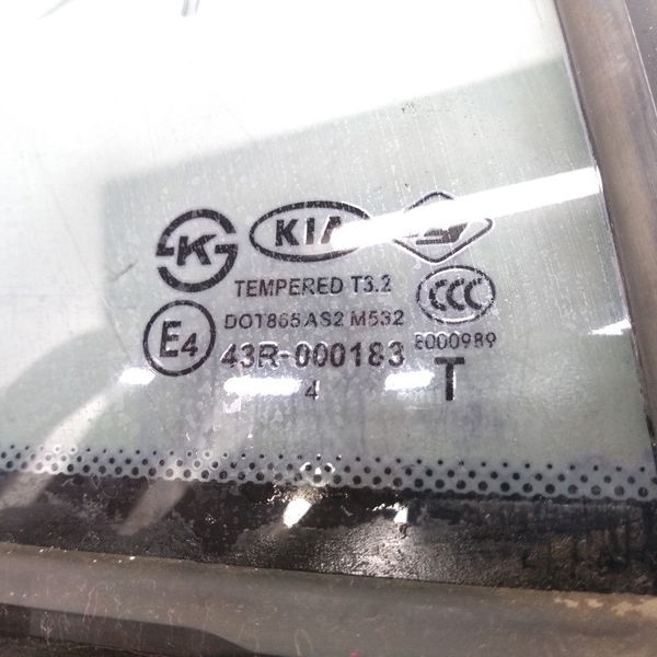 Vidro Fixo Traseiro Direito Kia Cerato Sx3 2015 17417