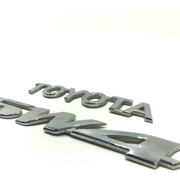 Emblema Escrita Tampa Traseira Original Hilux S4 2.7 2020