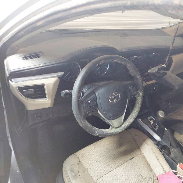 Sucata Toyota Corolla Altis 2.0 2015 Para Retirada De Peças