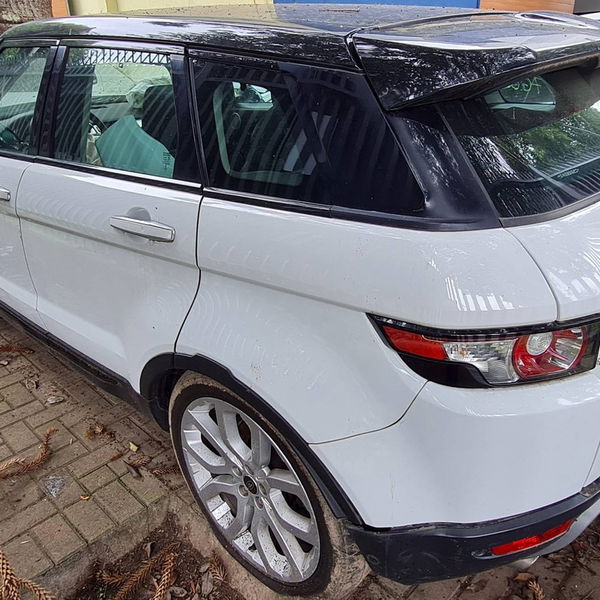 Sucata Range Rover Sd 2.0 2014 Para Retirada De Peças 