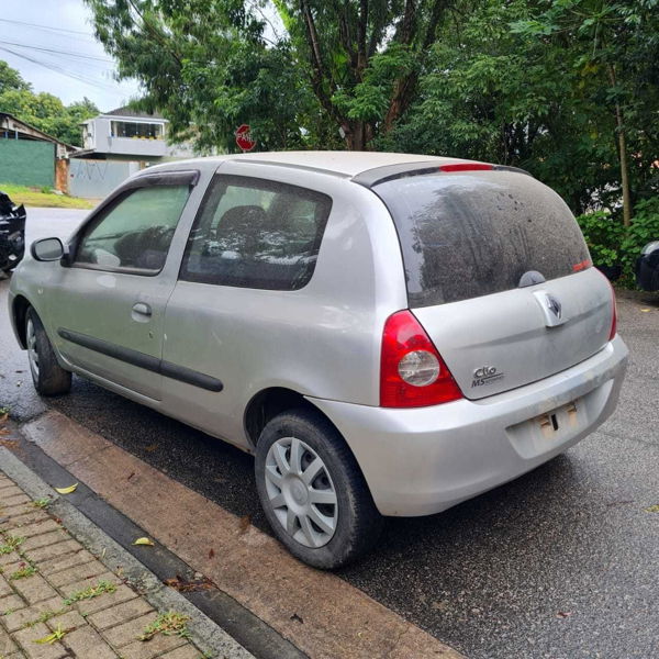 Sucata Renault Clio 1.0 2011 Para Retirada De Peças