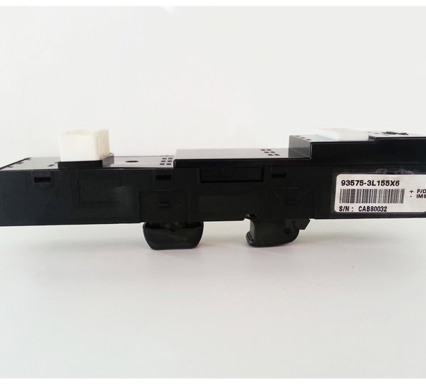 Comando Vidro Elétrico Dianteiro Direito Hyundai Azera 2012