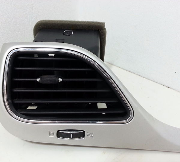 Difusor Do Ar Lateral Esquerdo Fiat Freemont 2012 A 2015