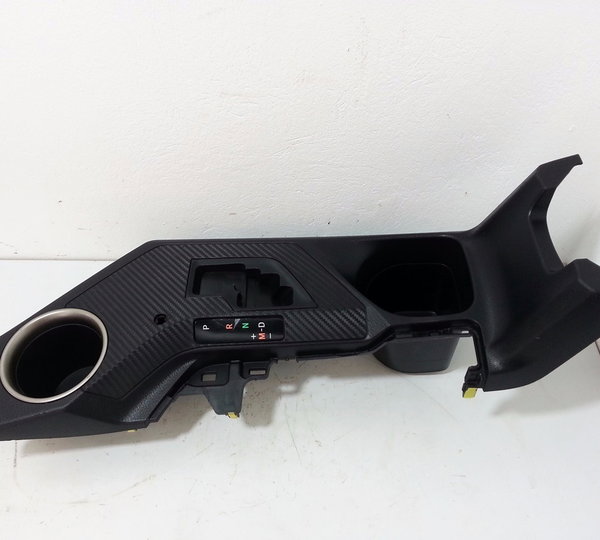 Console Central Acabamento Alavanca Marcha Rav4 2013 A 2015
