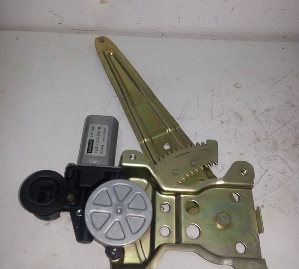 Maquina Do Vidro Da Porta Traseira Esquerda Lifan 620 2010