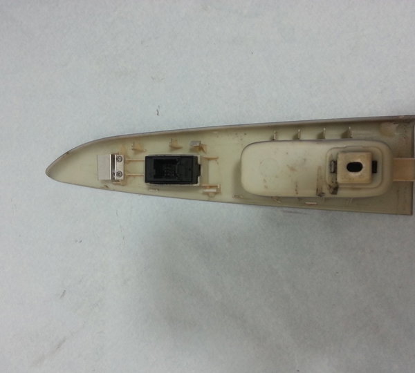 Comando Botão Vidro Eletrico Traseiro Esquerdo Lifan 620