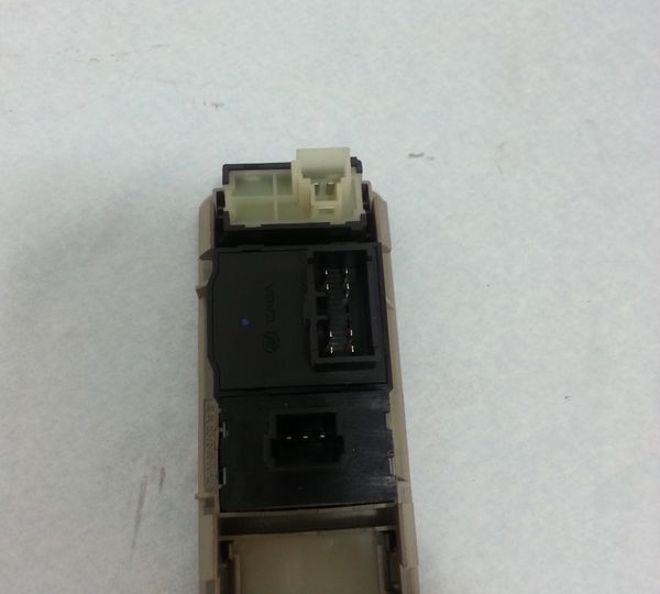 Comando Botão Retrovisor Elétrico Luz Painel Lifan 620