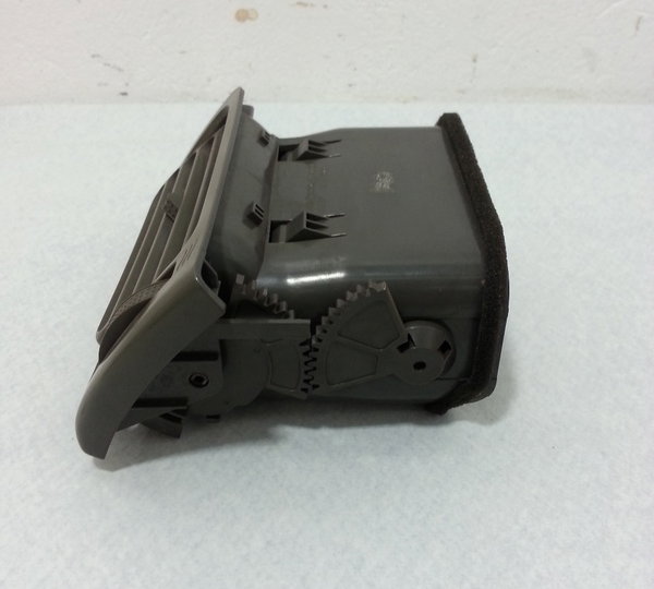 Difusor De Ar Lado Direito Lifan 620